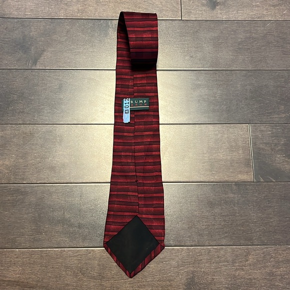 Trump arrow silk tie - Picture 9 of 10
